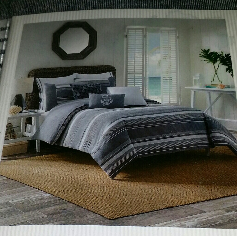 Bed Bath & Beyond Harbor Grey and white Twin Duvet Cover Comforter set 2 pc